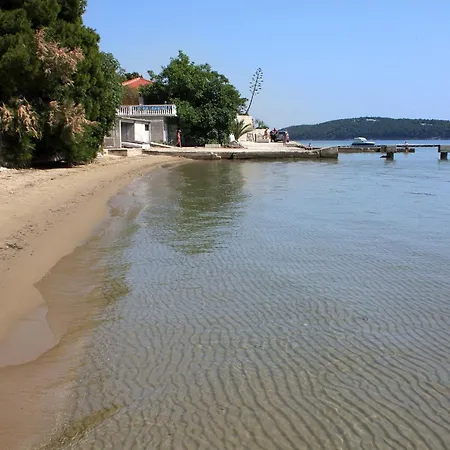 Double 5077a Pensiune