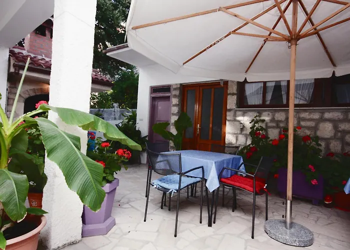 Double Banjol 5077a Gæstehus 3*